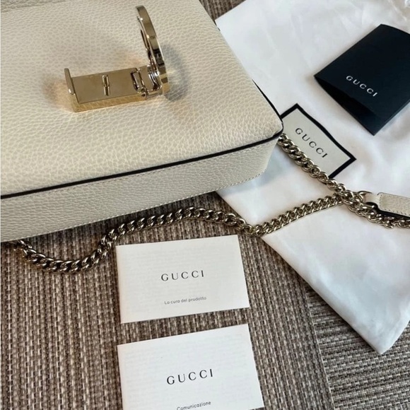 Gucci Cream Leather Shoulder Bag with Gold Chain - Picture 8 of 10